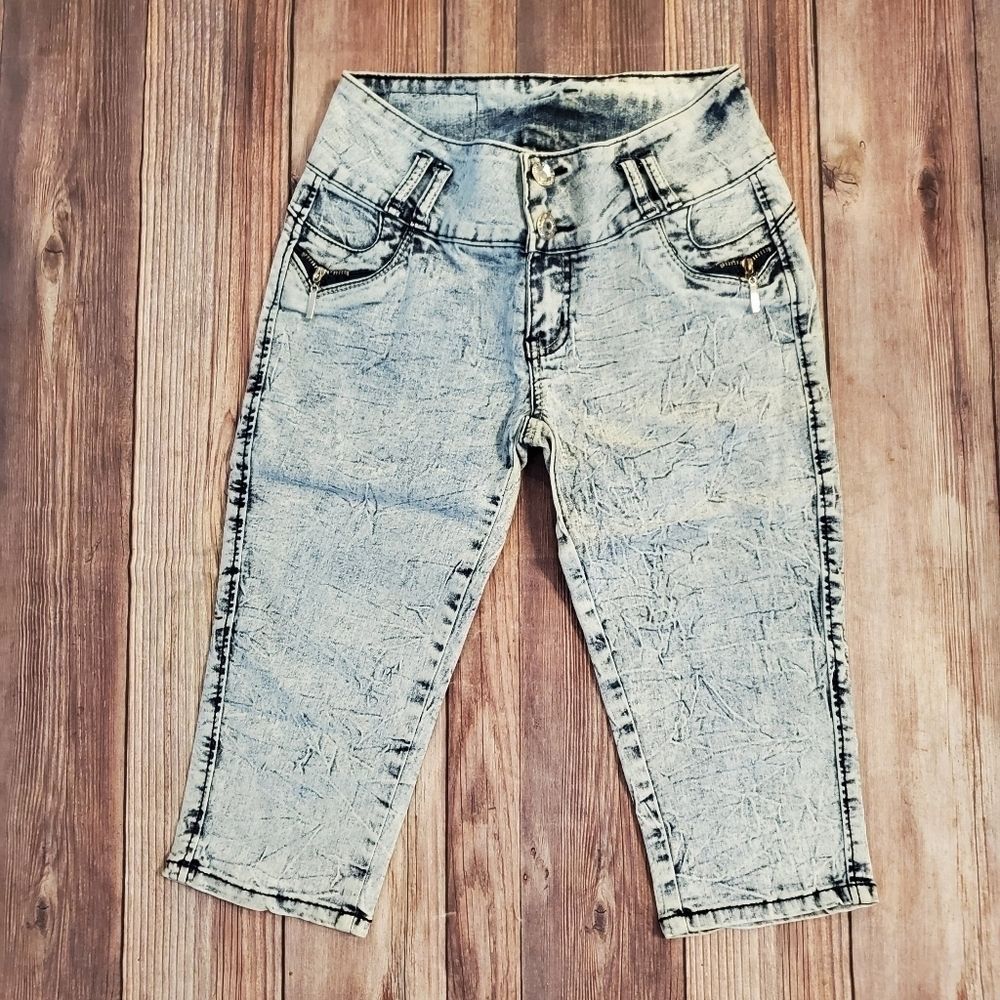 Acid Wash High Rise Capri